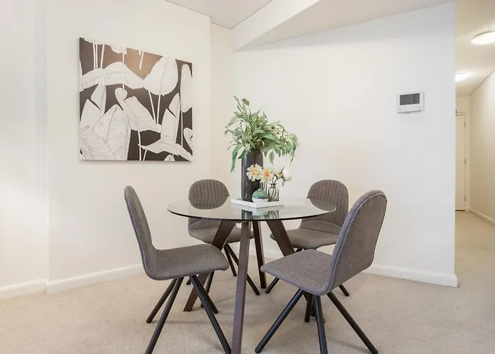 Darling Harbour Apartment Near King St Wharf