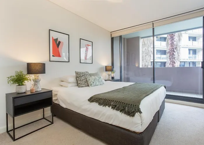 Darling Harbour Apartment Near King St Wharf